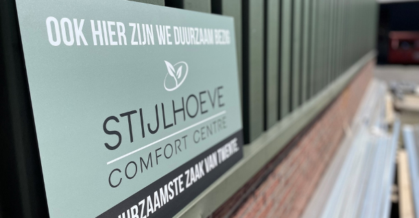 Stijlhoeve overkapping bij landelijke woning